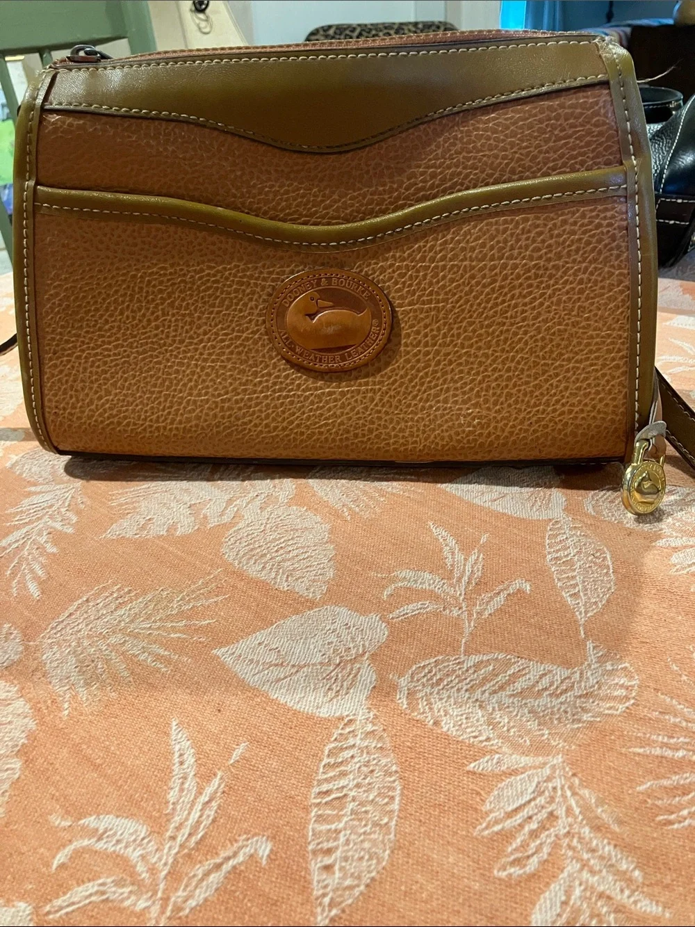Dooney & Bourke  vintage Brown Pebble Leather Crossbody